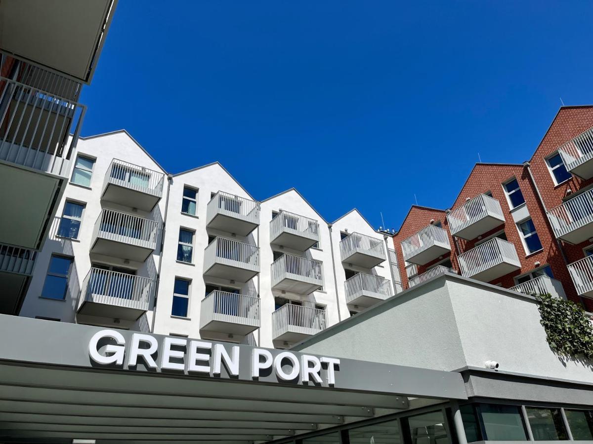 Green Port Spa Kolobrzeg Stylowy Loft- W Cenie Klimatyzacja, Baseny, 2 Jacuzzi, Sauna, Szlafroki, Bawialnia Εξωτερικό φωτογραφία