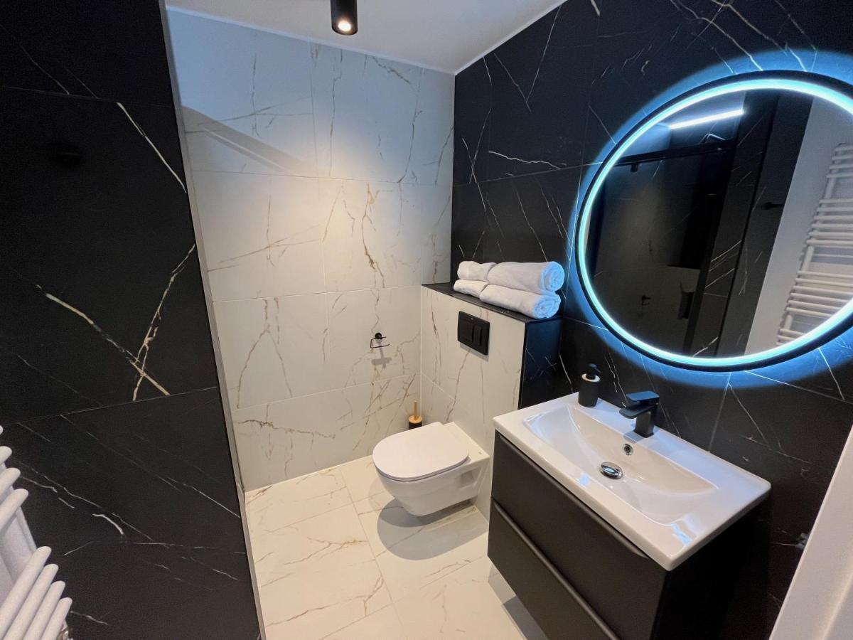 Green Port Spa Kolobrzeg Stylowy Loft- W Cenie Klimatyzacja, Baseny, 2 Jacuzzi, Sauna, Szlafroki, Bawialnia Εξωτερικό φωτογραφία
